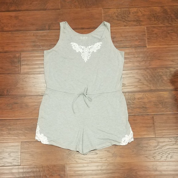 Cato Pants - 🧡🧡 Gray romper sz 1x 🧡🧡